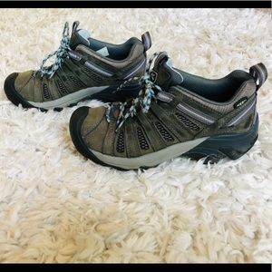 Keen hiking shoes